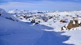 El pueblo neuquino con aguas termales, nieve y un volcán que compite para ser el más lindo del mundo