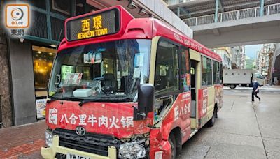 旺角道小巴的士相撞 兩車司機俱傷送院