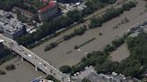 14 people rescued from flooded Don Valley Parkway in Toronto