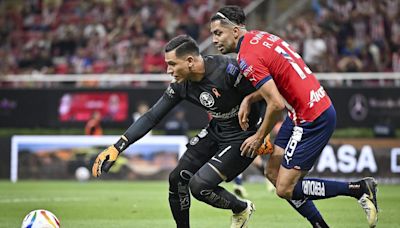 Las Chivas y el América apagaron las luces en el Clásico Nacional 0-0 y decidirán el boleto a la final el próximo sábado - La Opinión