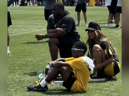 Ciara stops by Steelers training camp to watch husband Russell Wilson