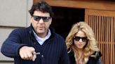 Exchofer de Shakira carga contra Tonino, hermano y mano derecha de Shakira