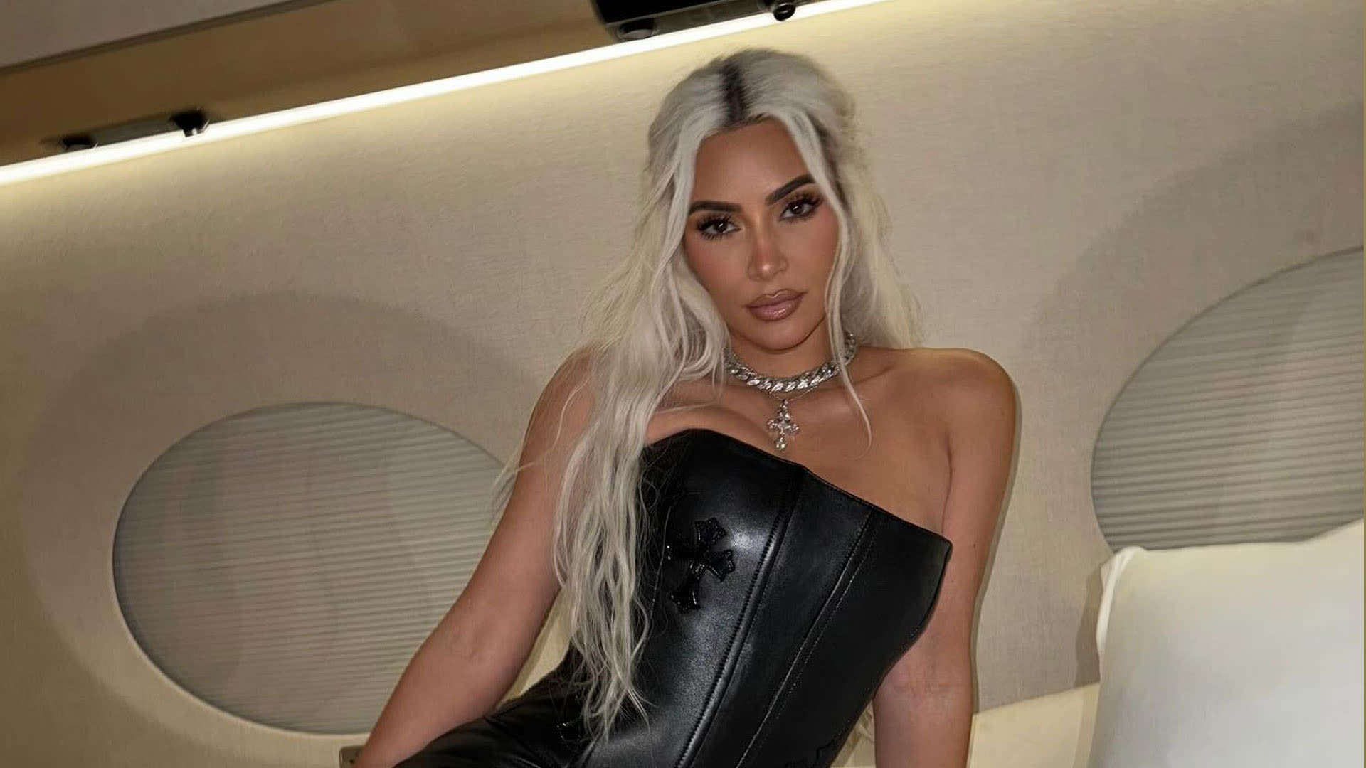 Kim Kardashian fans think she's 'torturing' herself in 'painful' new outfit