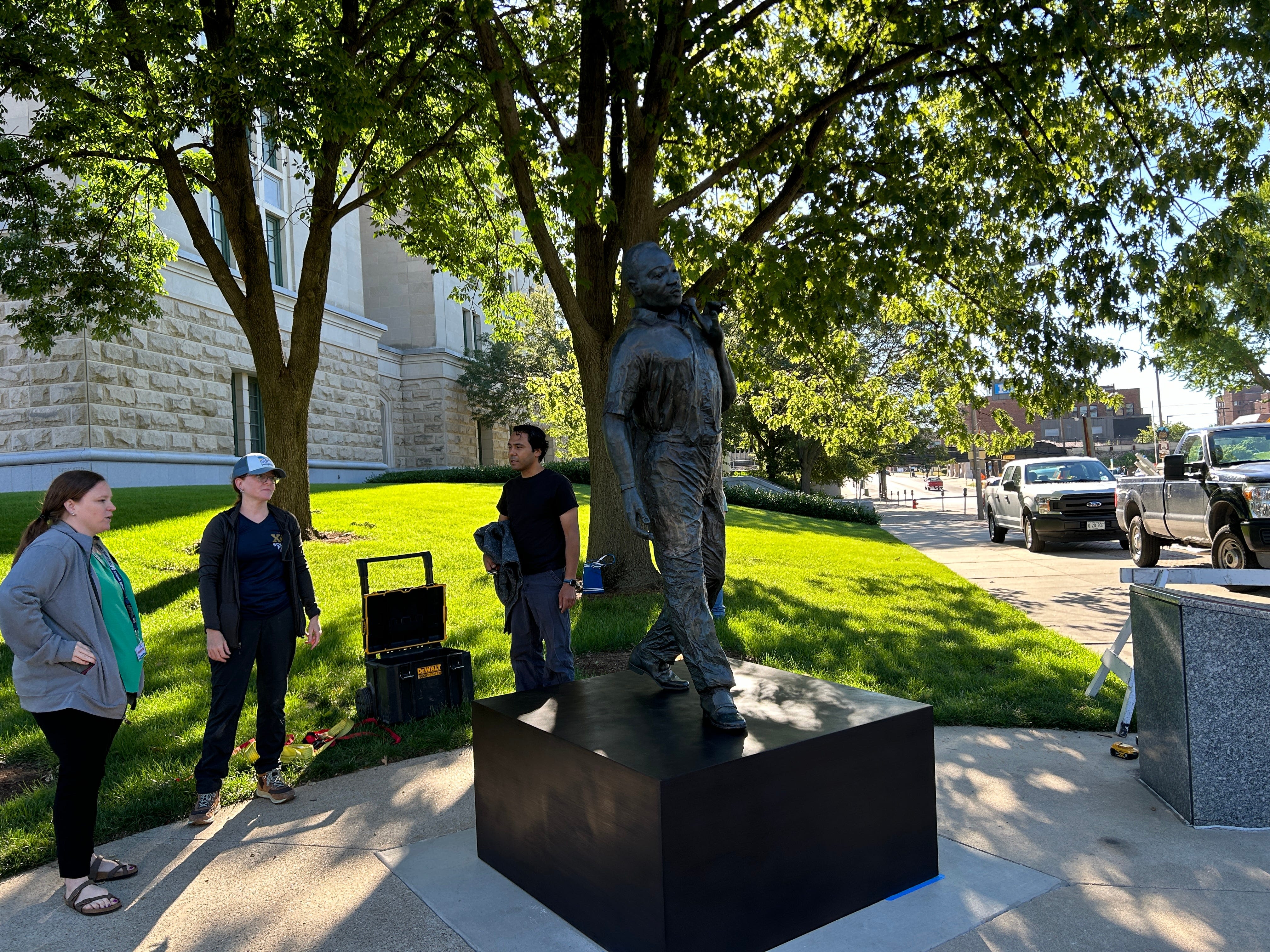 Restored MLK Jr. statue returns to Springfield nearly two years after being vandalized