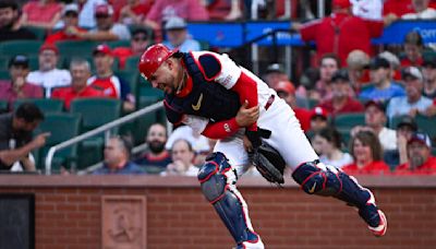 Cardinals lose C Willson Contreras after left arm fractured by J.D. Martinez's swing