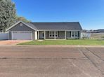 715 E Suncrest Ln, Taylor AZ 85939