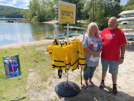 'Please wear a life jacket:' Why this couple launched a nonprofit to promote water safety