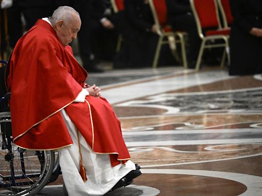 Papa Francisco lamenta los suicidios y el hacinamiento en las cárceles