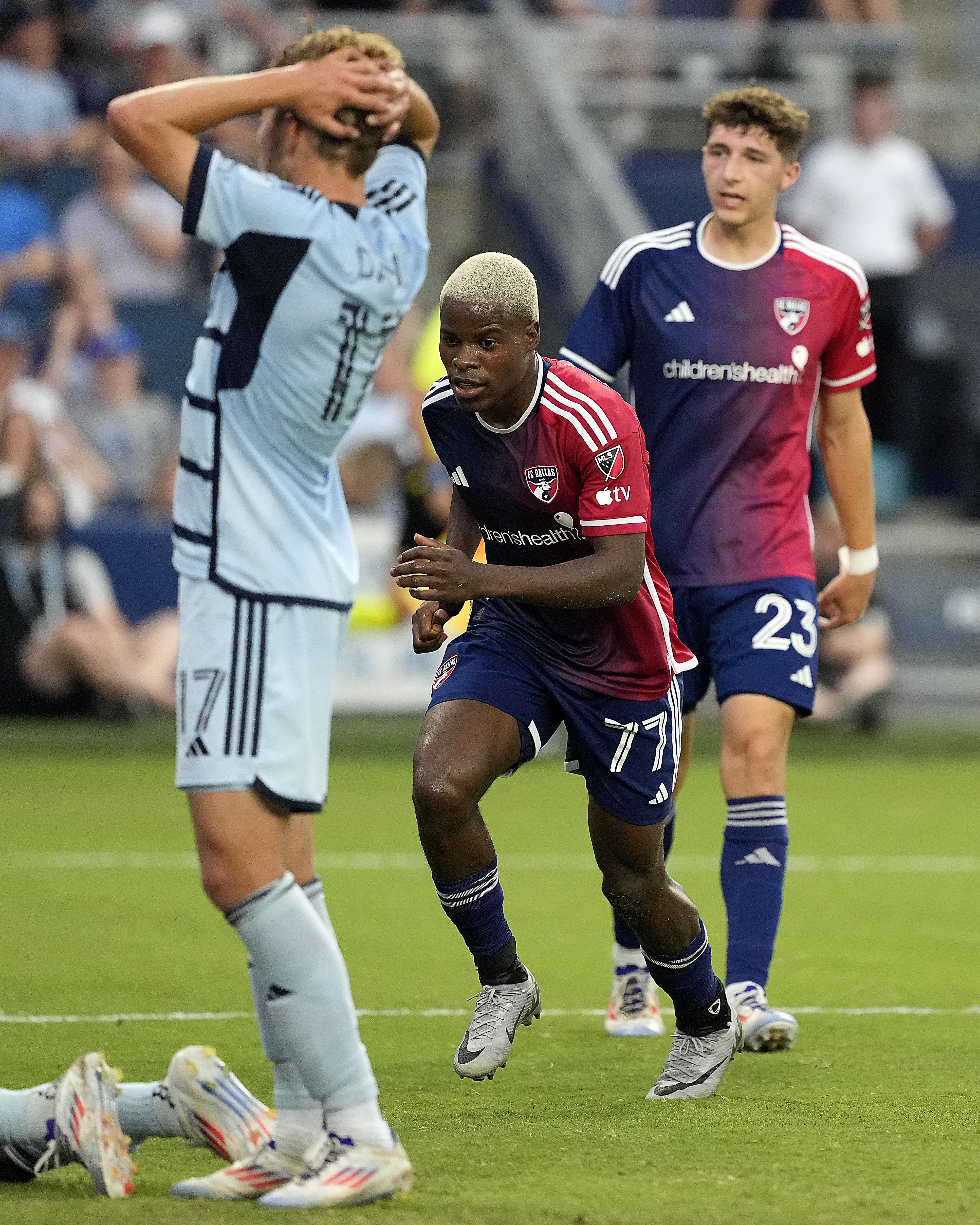 Willy Agada, Memo Rodríguez propel Sporting KC to 3-2 victory over Dallas