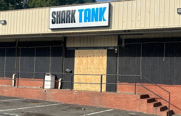 Shark Tank fish arcade shut down by CMPD. A neighboring business owner is relieved.