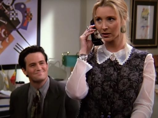 Lisa Kudrow ha vuelto a ver “Friends” solo para recordar a Matthew Perry