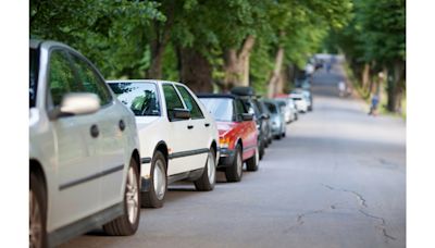 Miss Manners: Neighborly duties on rainy days