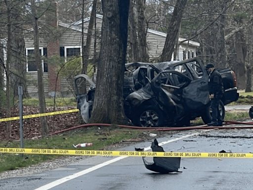 Driver dead in fiery crash involving tree in Pelham, NH