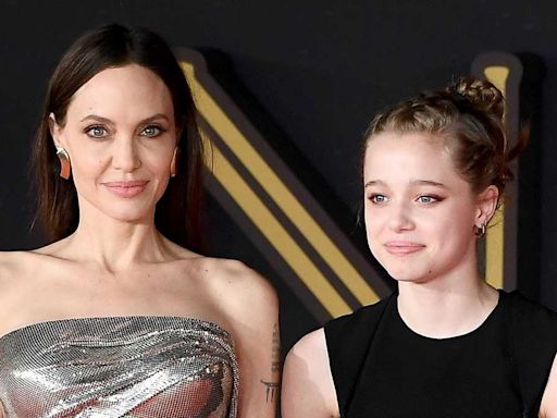 La hija de Brad Pitt y Angelina Jolie se quita sus apellidos