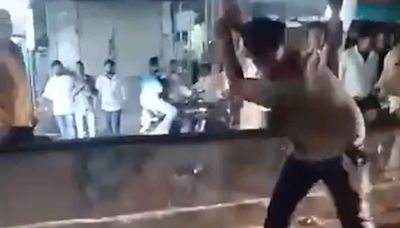 On Cam | TDP Leader Brutally Stabs Jagan Reddy's YSRCP Party Member On Busy Street In Andhra Pradesh - News18