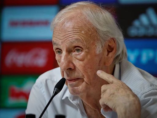 Muere César Luis Menotti, maestro y leyenda del fútbol argentino, a los 85 años