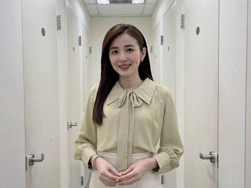 鍾小平爭議再+1！上直播節目竟問美女主播「妳媽正嗎」 網全炸鍋了