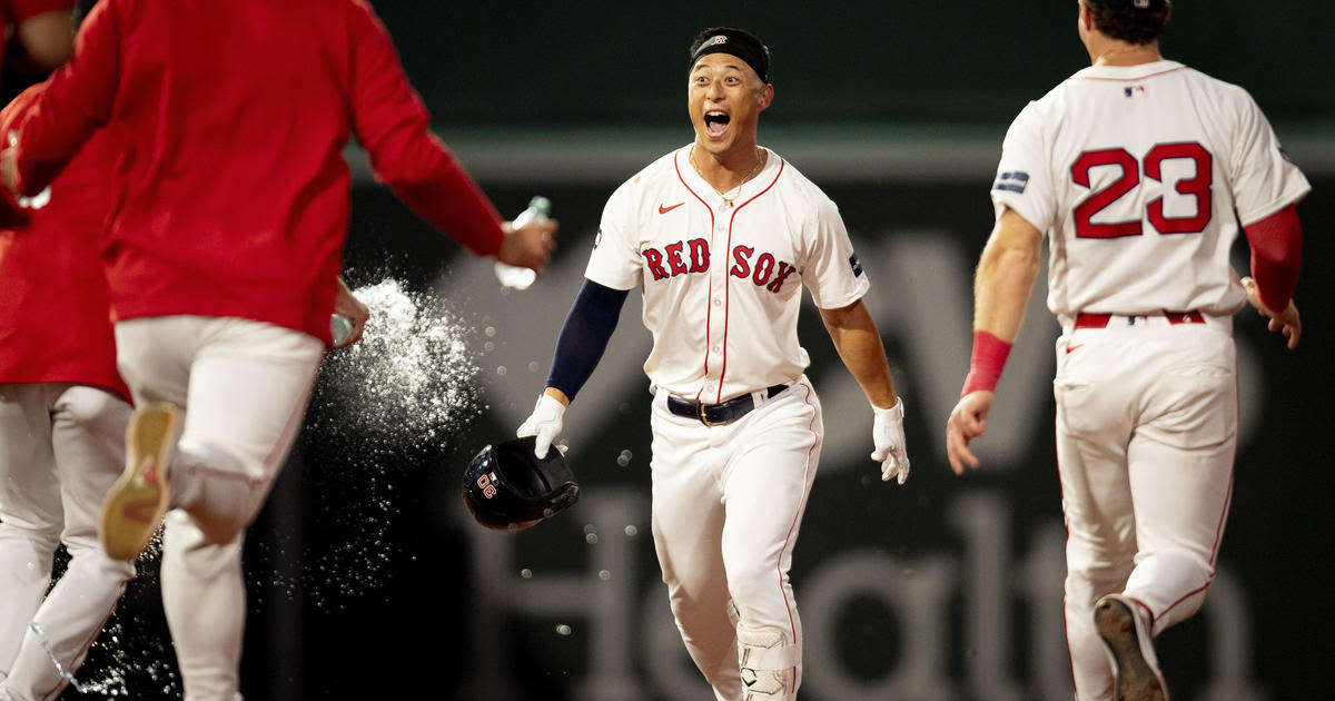 Red Sox beat Rangers, end 4-game losing streak on Rob Refsnyder's game winning hit in 10th