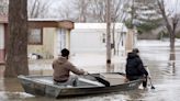 Al menos un muerto por mayores inundaciones en un siglo en San Luis (EE.UU.)