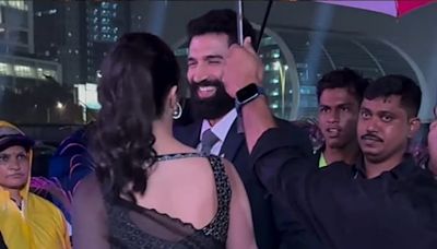 Video: Rumoured ex-lovers Shraddha and Aditya reunite, hug and greet at event, fans say 'Aashiqui...'