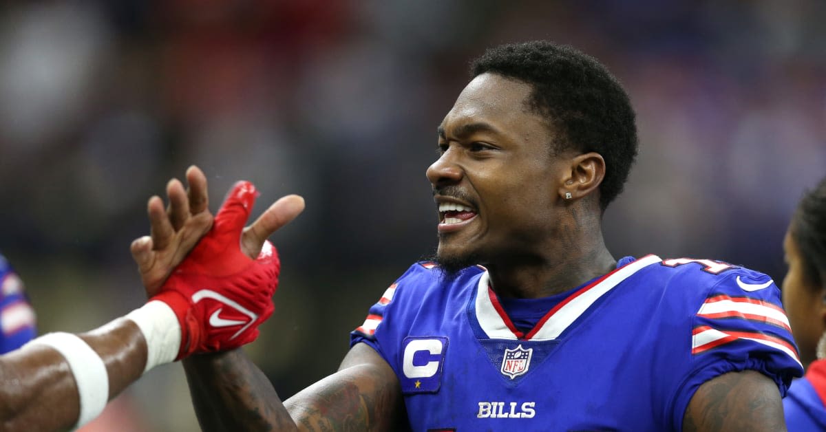 Former Bills WR Signs With Texans, Joins Stefon Diggs