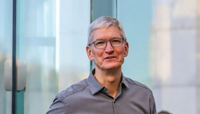 Tim Cook's Potential Retirement Sparks Successor Search At Apple: 'Not Clear How This All Pans Out' - Apple (NASDAQ:AAPL)