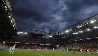 Alemania explota su condición de anfitrión ante Dinamarca y ya está en cuartos (2-0)