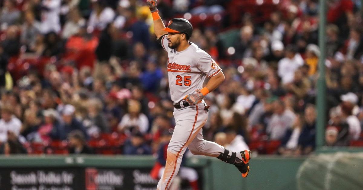 Anthony Santander Powers Orioles to Victory with Three-Run Homer