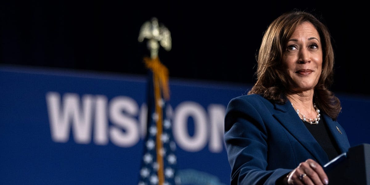 Kamala Harris campaign says it raised $200 million in its first week, mostly from new donors, adding to disputed $95 million from Biden