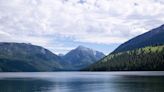 This Glacial 'Ribbon Lake' Has the Clearest Water in Oregon — and It's the Best Winter Vacation Home Destination of 2022