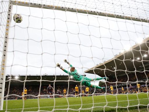 Newcastle’s dramatic rally stuns Wolves as divided club stands tall to climb up to third