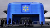 Walmart offering bonuses to U.S. hourly workers