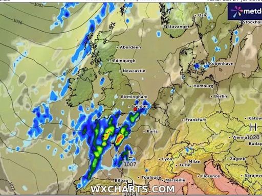 UK to be soaked by 'thunderstorm from hell' that will dump 21 days of rain in just three hours