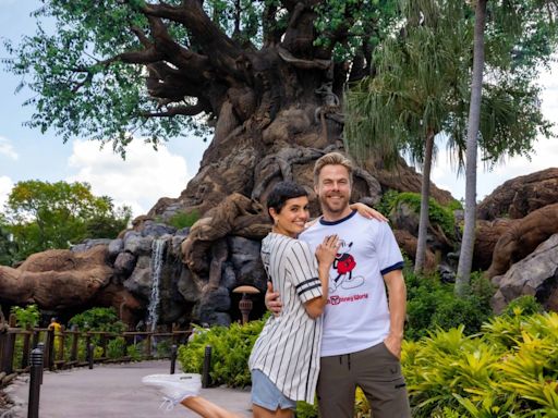 Star sighting: Hayley and Derek Hough at Disney’s Animal Kingdom