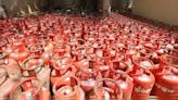 Price of 19 kg LPG commercial cylinder cut by Rs 31 - News Today | First with the news