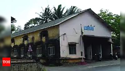 63 yrs after L-Day, this fire station operates from godown | Goa News - Times of India