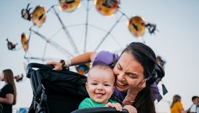 Visiter Disneyland Paris et le Parc Astérix avec un bébé : voici les services (insoupçonnés !) auxquels vous avez droit