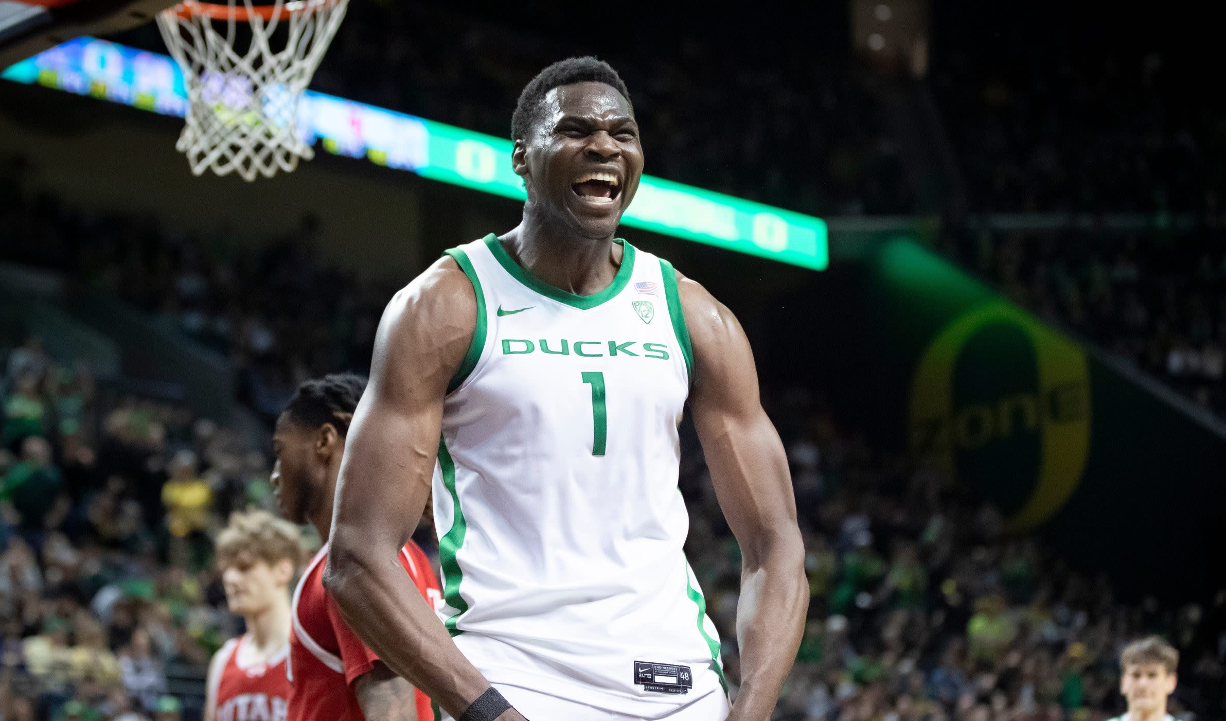 Rockets signing Oregon center N’Faly Dante to two-way contract