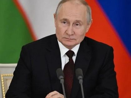 Putin asegura que Rusia seguirá apoyando a Siria en aniversario de diplomacia