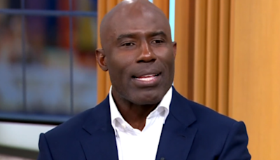 Pro Football Hall of Famer Terrell Davis on being handcuffed and removed from a United flight: "I felt powerless"