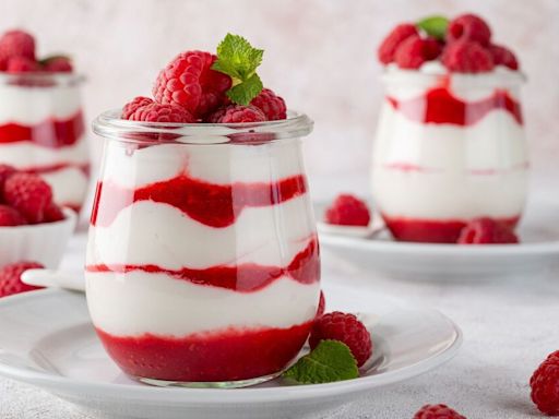 Gordon Ramsay's five-ingredient quick berry trifles don't get much easier