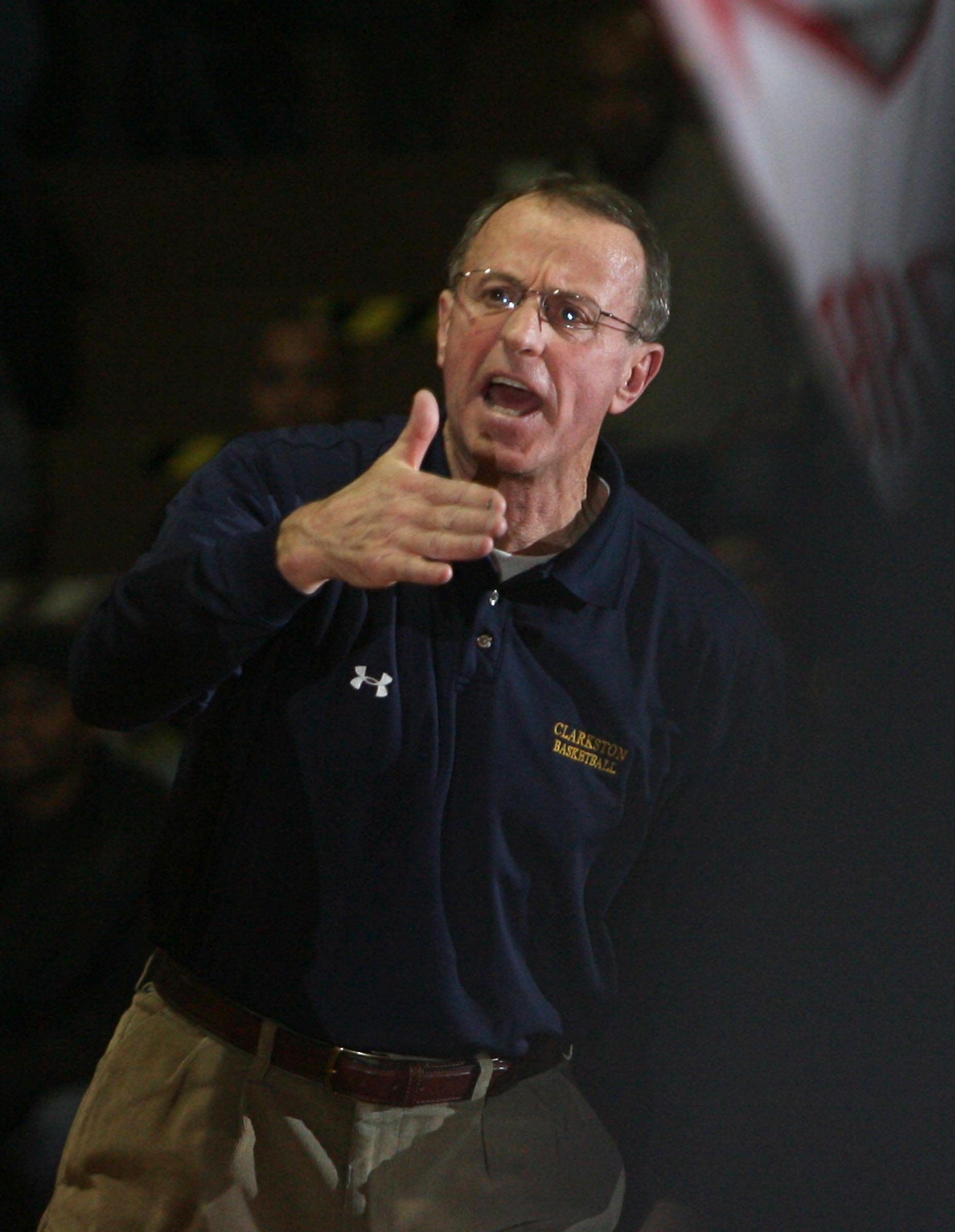 Dan Fife, the legendary Clarkston basketball coach, dies at age 74