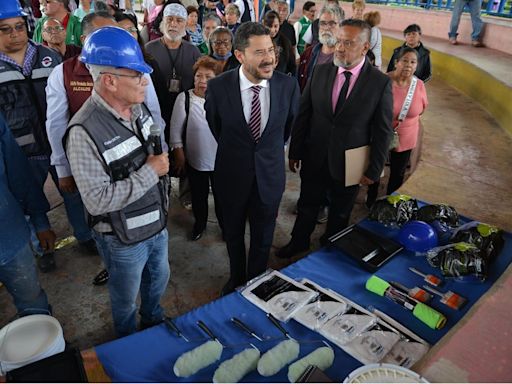 Martí Batres supervisa proyecto de mejoramiento barrial en Peñón de los Baños | El Universal