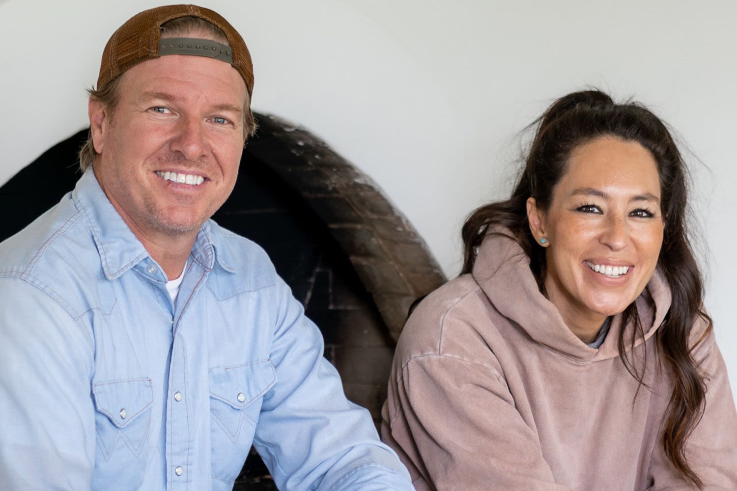 Chip and Joanna Gaines Take on a Whole New Home in First Trailer for Fixer Upper: The Lakehouse (Exclusive)