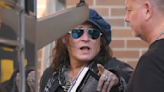 Johnny Depp reaparece y parece otra persona