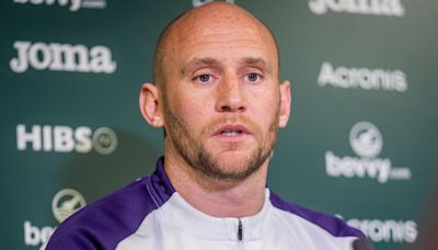 Hibs confirm David Gray as new manager
