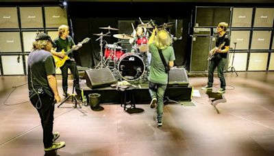 AC/DC revela nova formação da banda antes de início de turnê