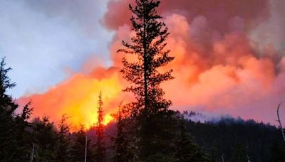 Wildfire ‘indefinitely’ closes North Cascades Highway east of Whatcom County