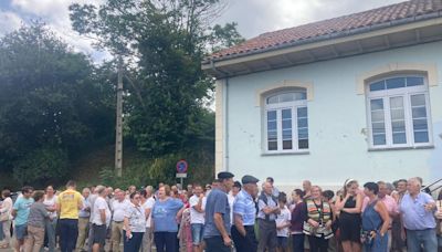 San Martín de Luiña, en Cudillero, volverá a concentrarse este viernes para exigir que se cubran todas las plazas del centro de salud