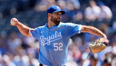 Wacha tosses 7 innings of 4-hit ball, Royals top Twins 2-0 for sweep of closest AL wild-card pursuer